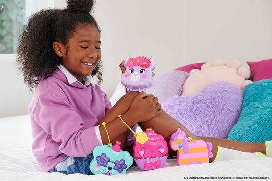 Polly Pocket Sparkle Cove Unicorn Floatie Compact micro dolls inside for tiny adventures