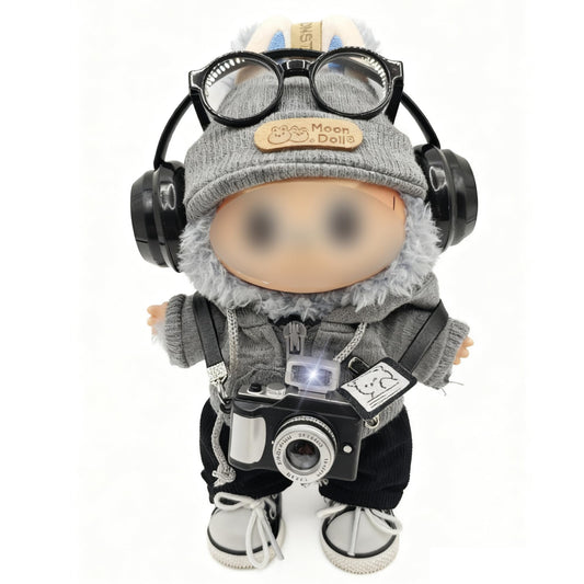 Popdollwear Labubu grey beanie on doll adds authentic cold-weather detail.