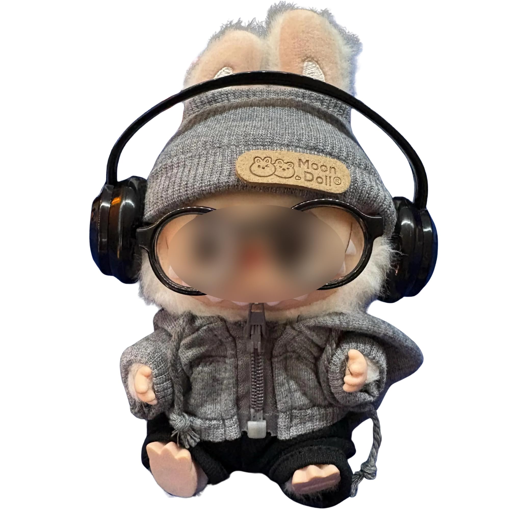 Popdollwear Labubu miniature headphones complete the tech-ready outfit.