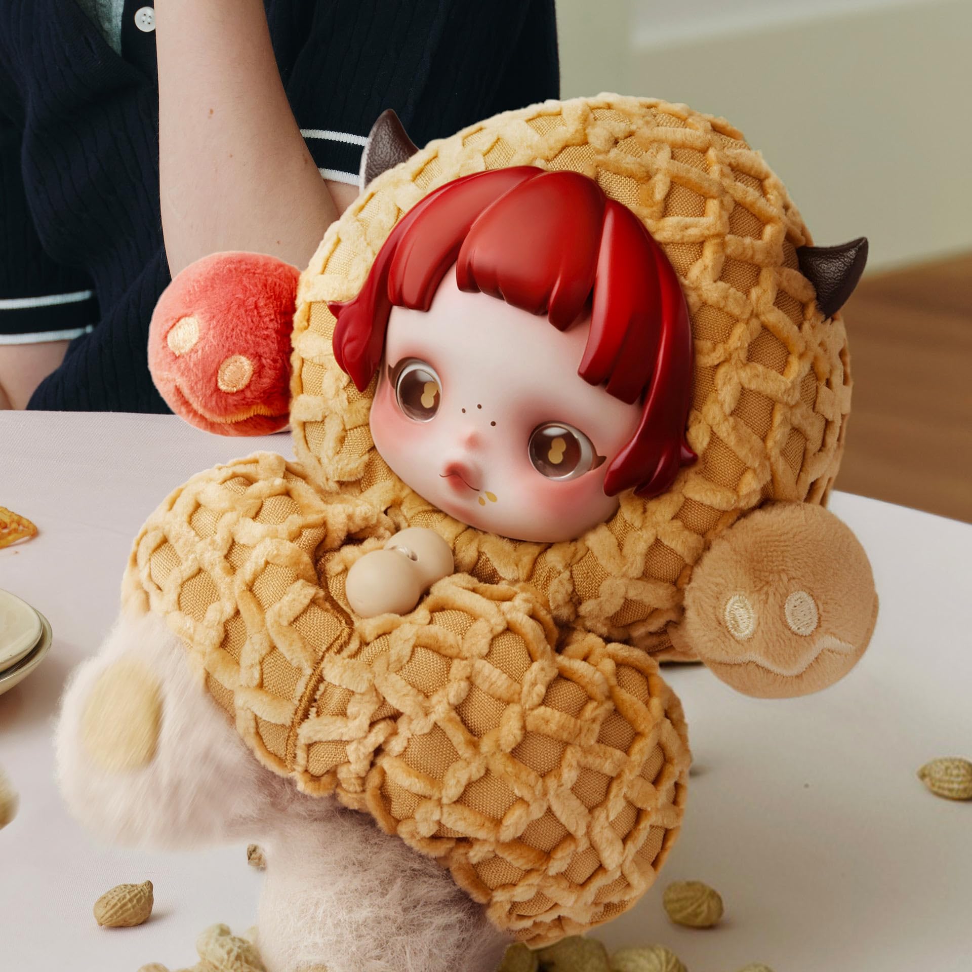 POP MART Skullpanda blind box figure highlights the random design and collectible appeal.