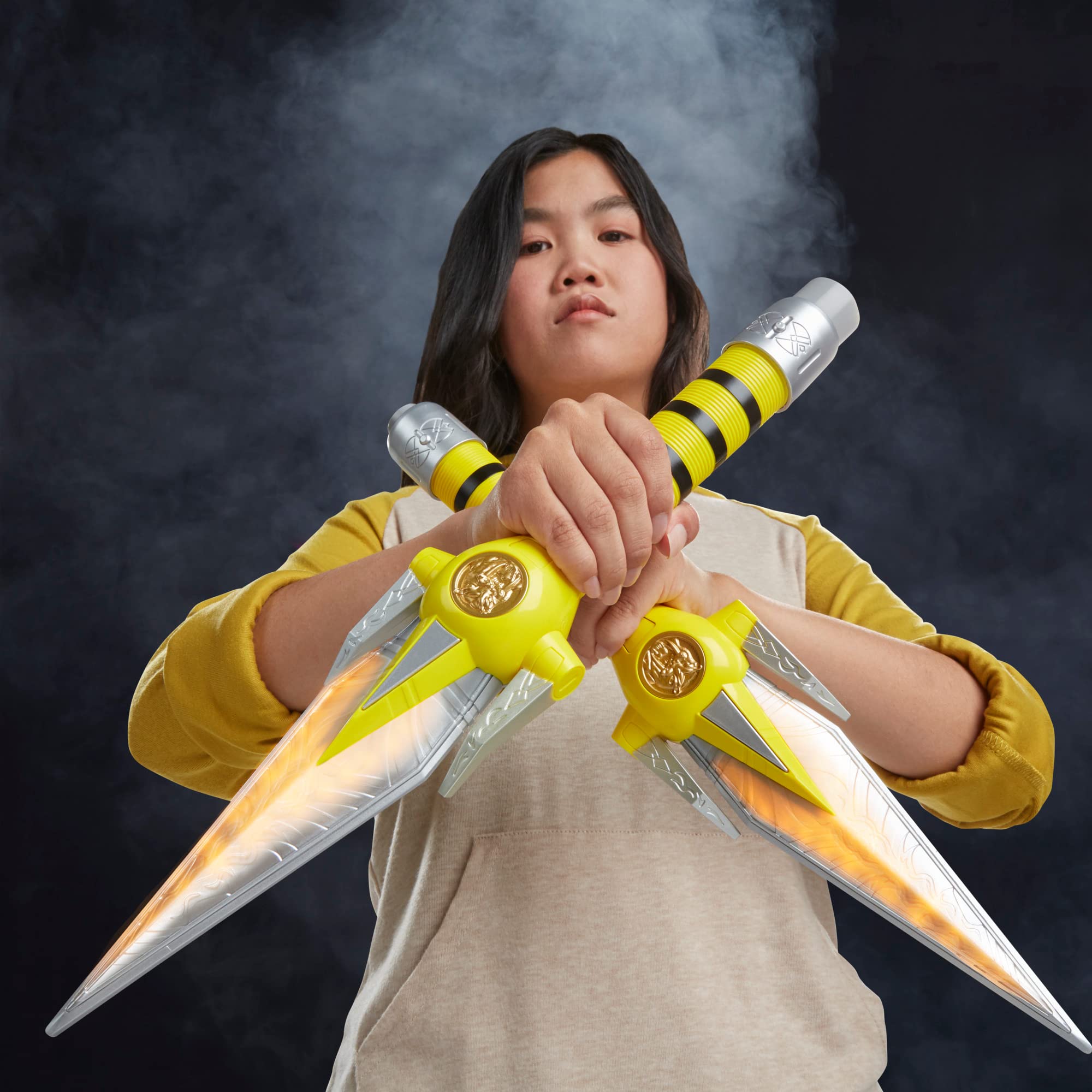 Power Rangers Lightning Collection Mighty Morphin Daggers packaging and display-ready presentation