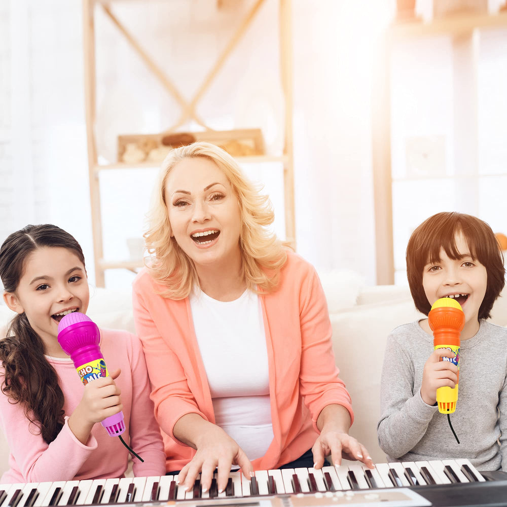 PPXMEEUDC echo microphone yellow-green bundle sparks creative performances at events.