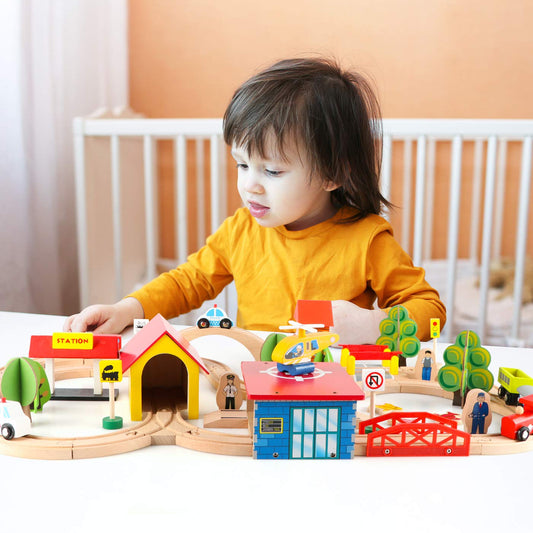 Qilay wooden tracks connection pieces promote creative layouts and problem solving