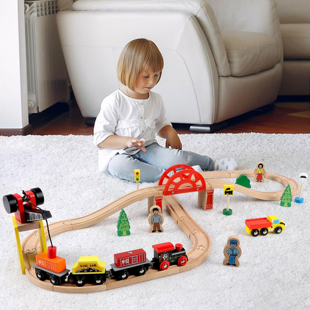 Qilay set includes versatile accessories for creative layouts.