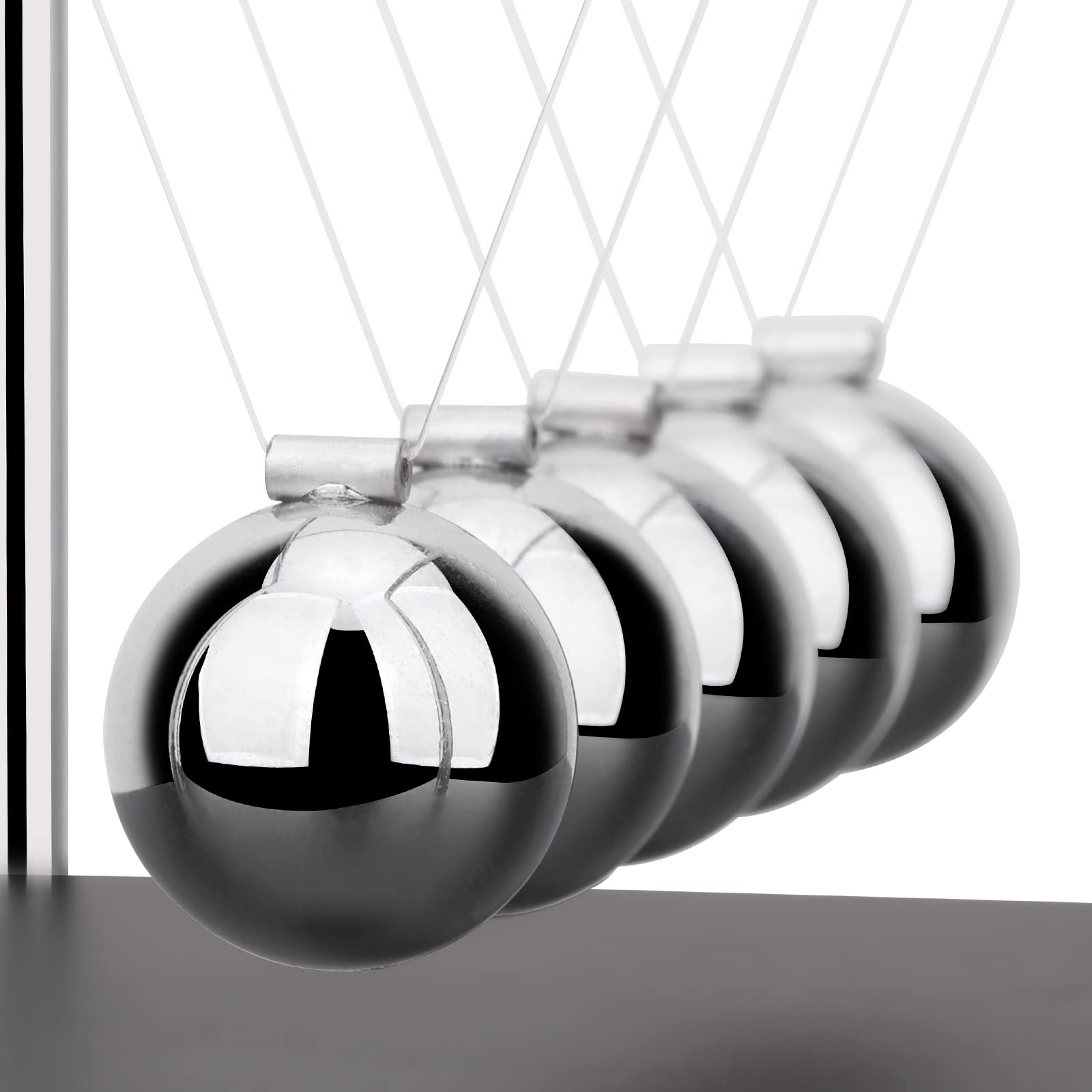 QLKUNLA Newtons Cradle gift idea for science lovers