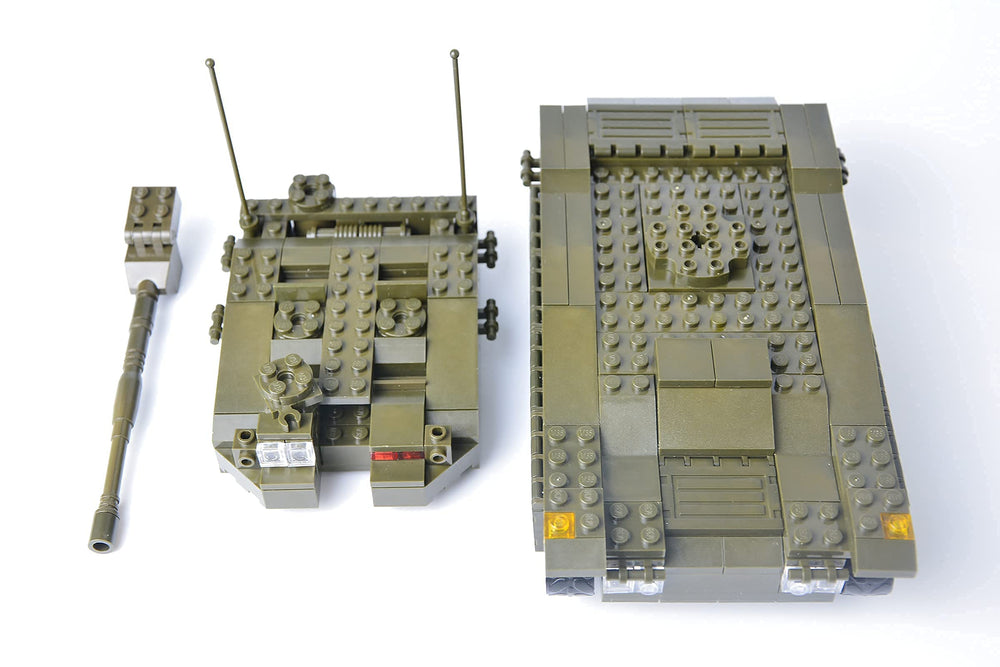 QLT QIAOLETONG Merkava tank top hatch opens for two figures.