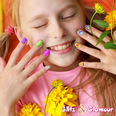 QoQlz Fake nails and 3D decor for creative designs