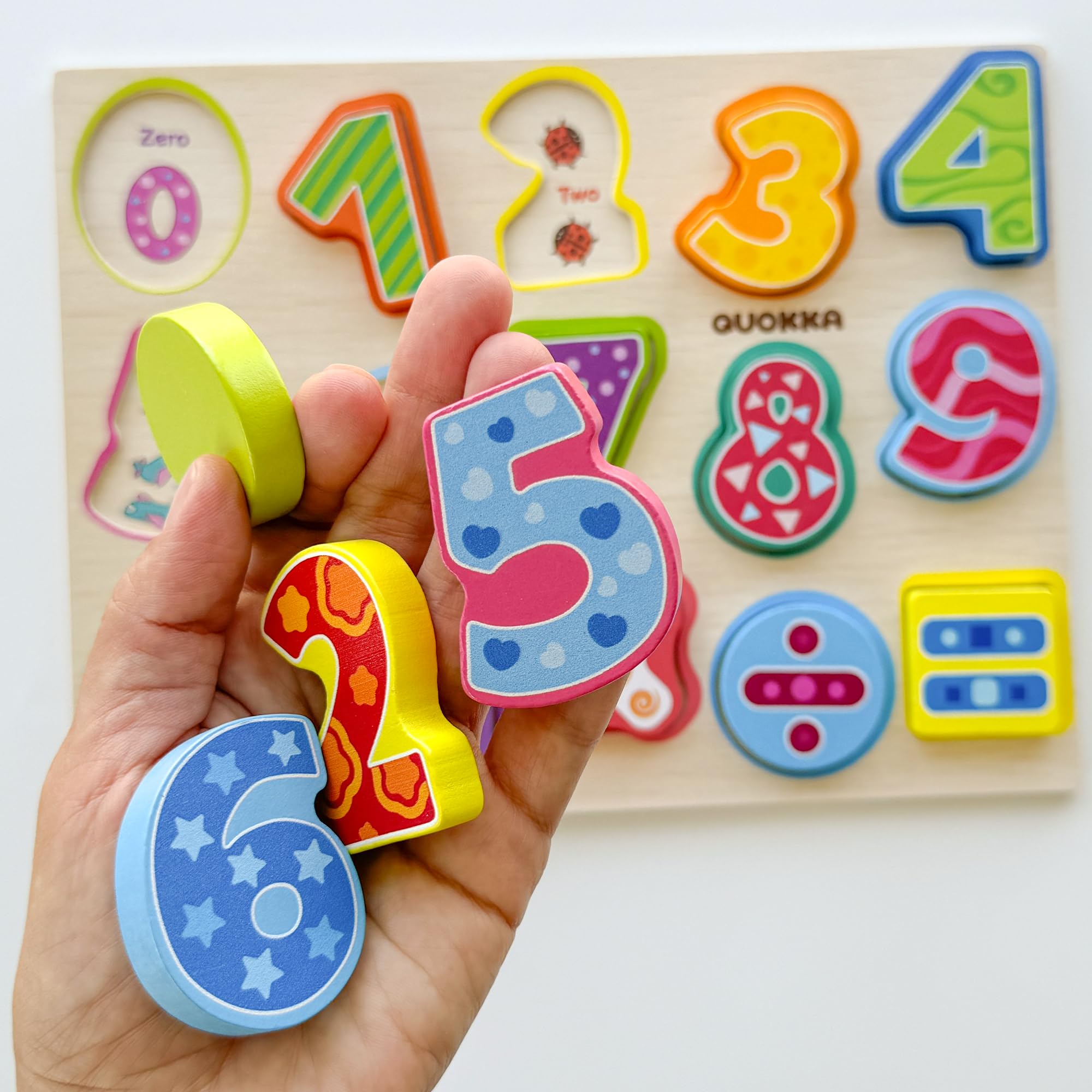 Gift-ready QUOKKA wooden puzzles packaging for toddlers.