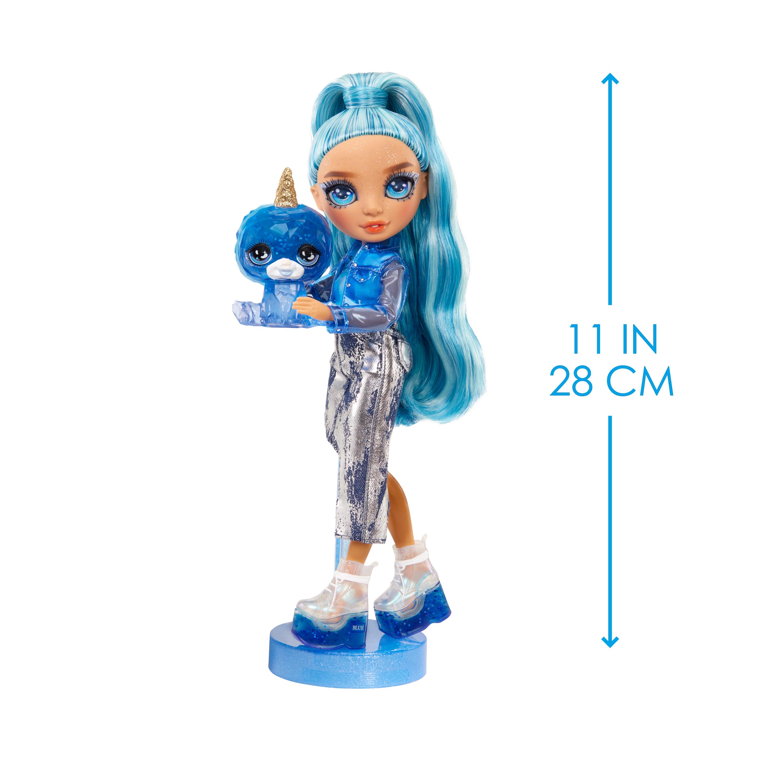 Skyler is fully poseable for dynamic poses and display