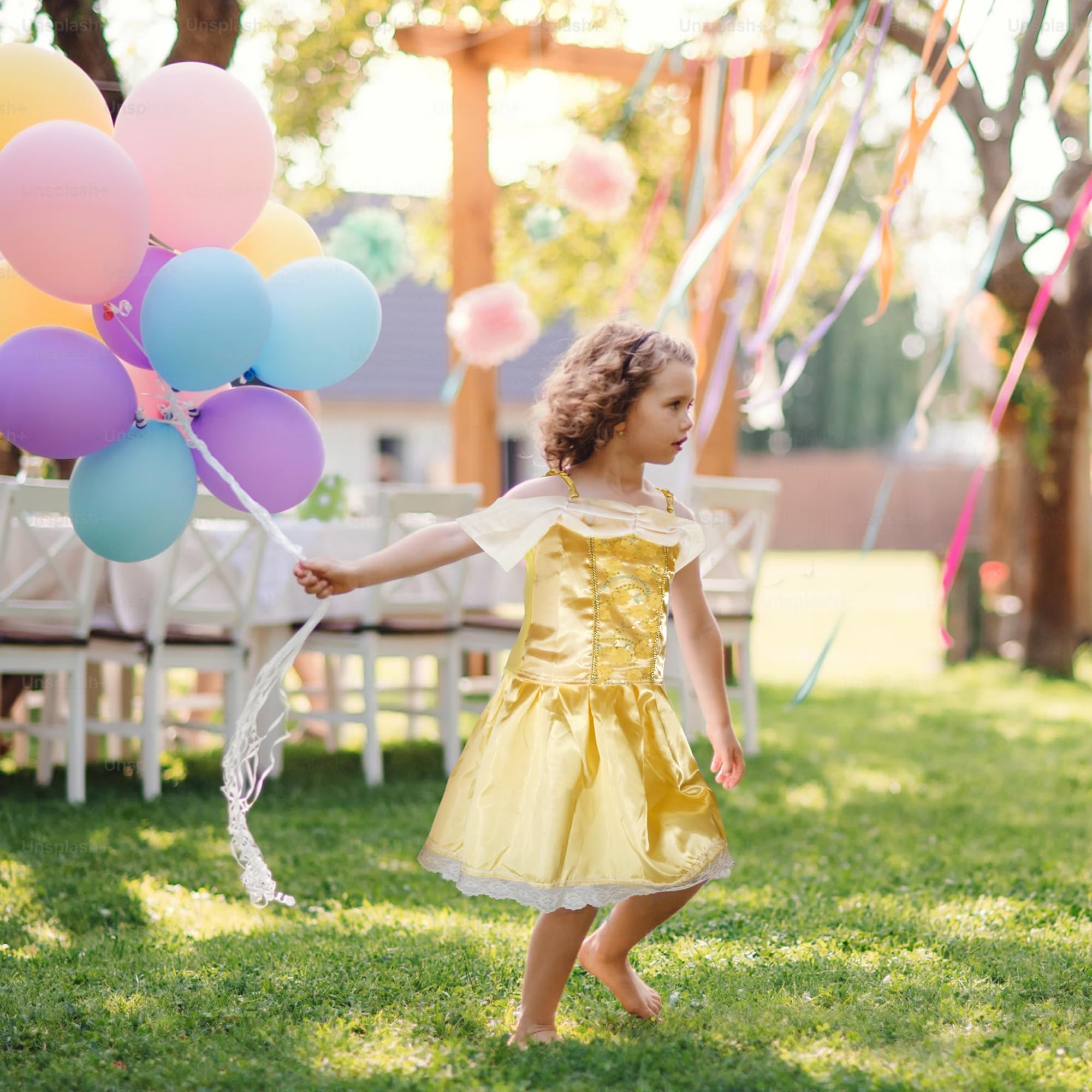 Ranzyfa princess cape adds dramatic flair to pretend play
