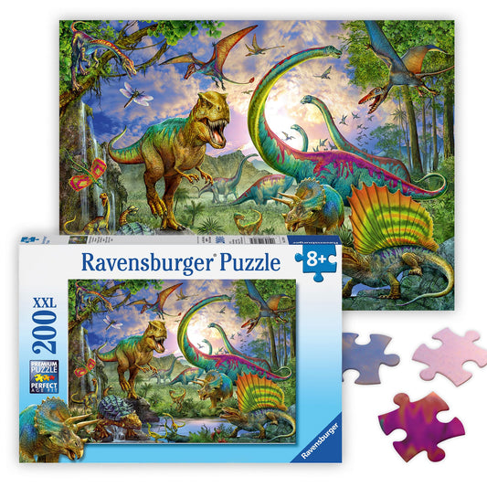 Ravensburger Realm of the Giants puzzle box front for screen-free family fun.