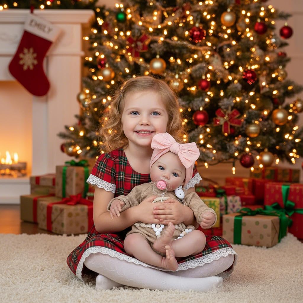 Reborn Baby Dolls Girl shows hand-painted skin with layered tones for realism.