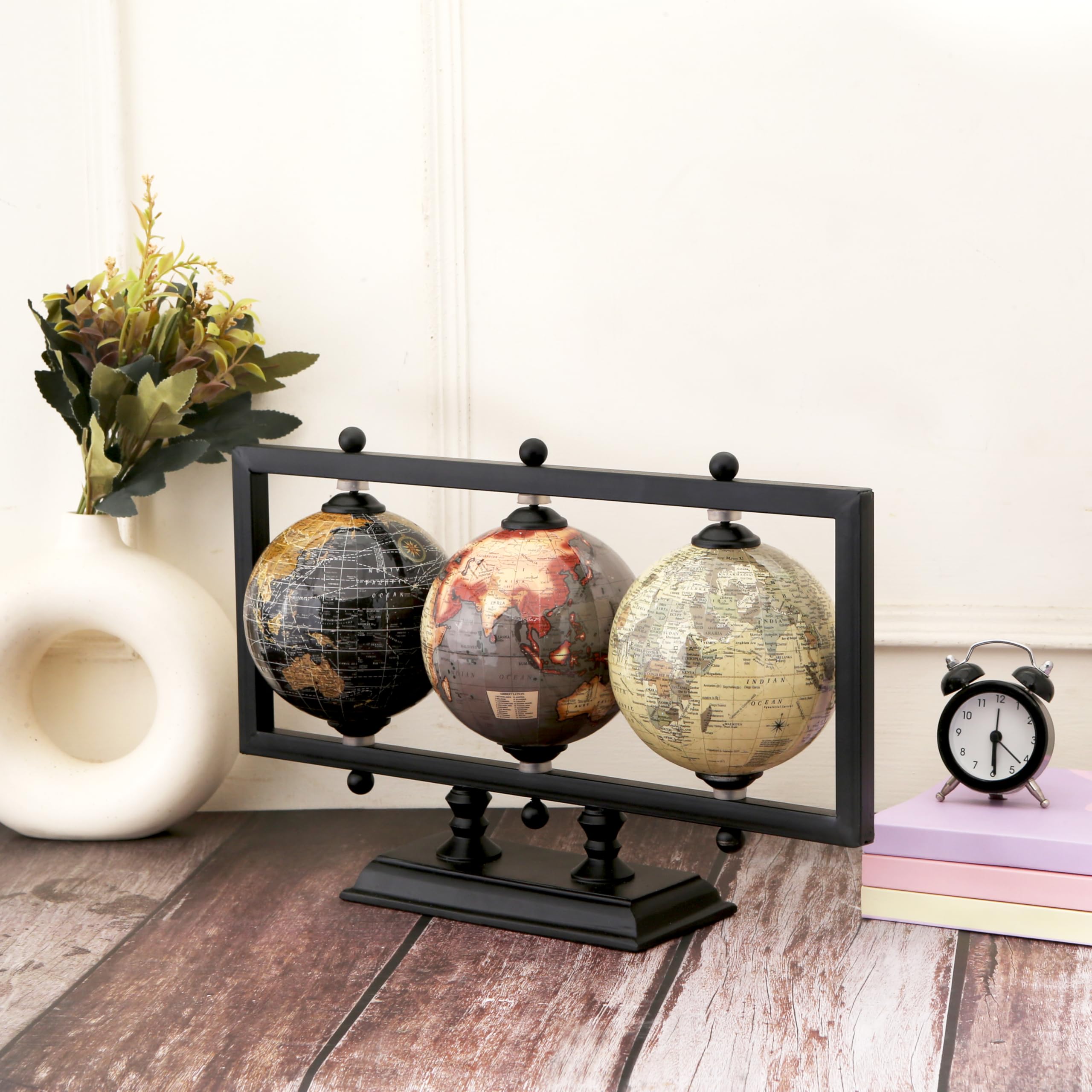 RELY+ detailed map print shows countries and metropolitan areas clearly on globe