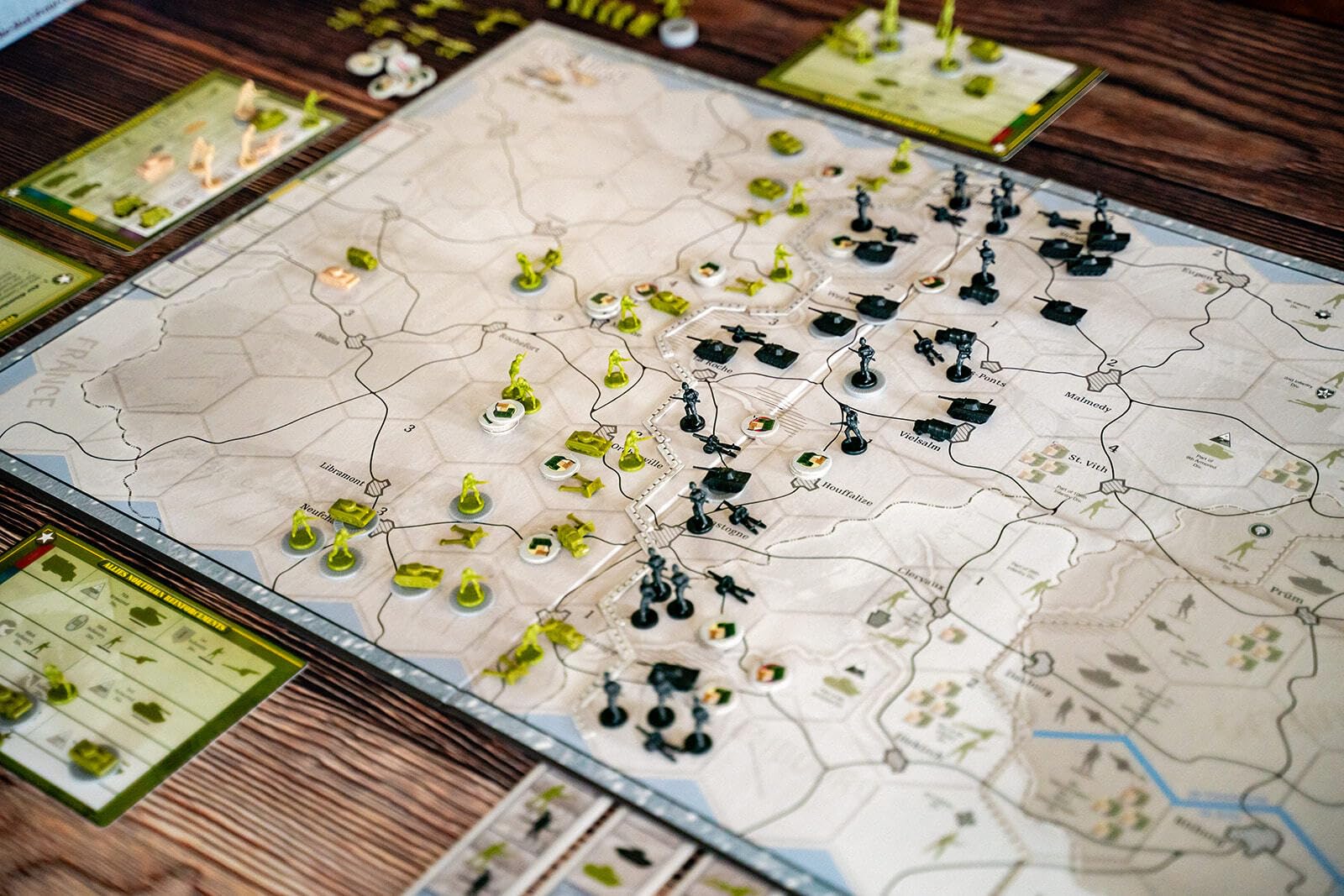 Renegade Battle of the Bulge boxed set ready for immediate play.
