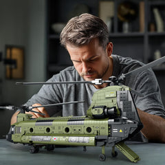 Reobrix CH-47 display-ready model enhances desk or shelf.