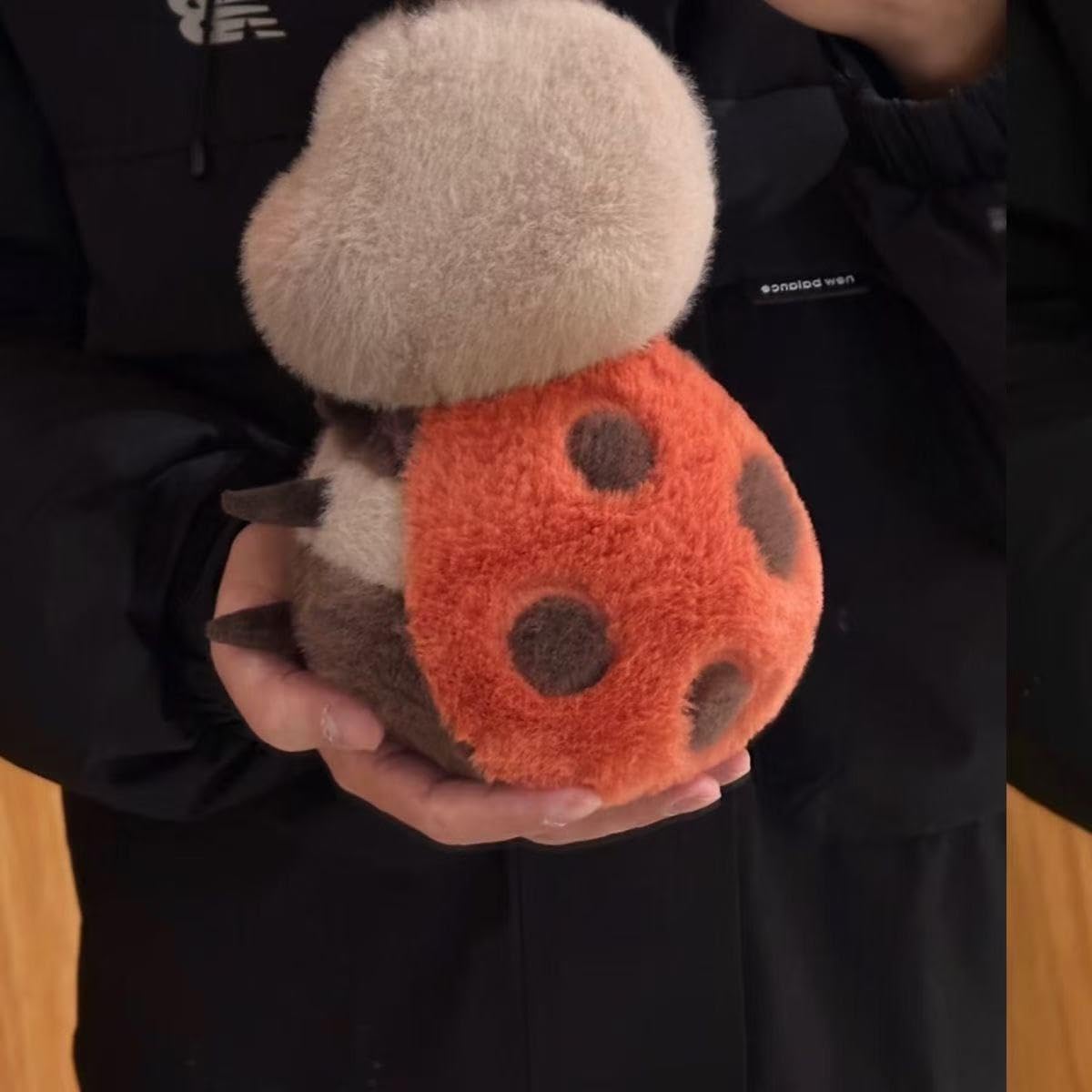 RHHSSE chubby ladybug plush, ideal gift for celebrations.
