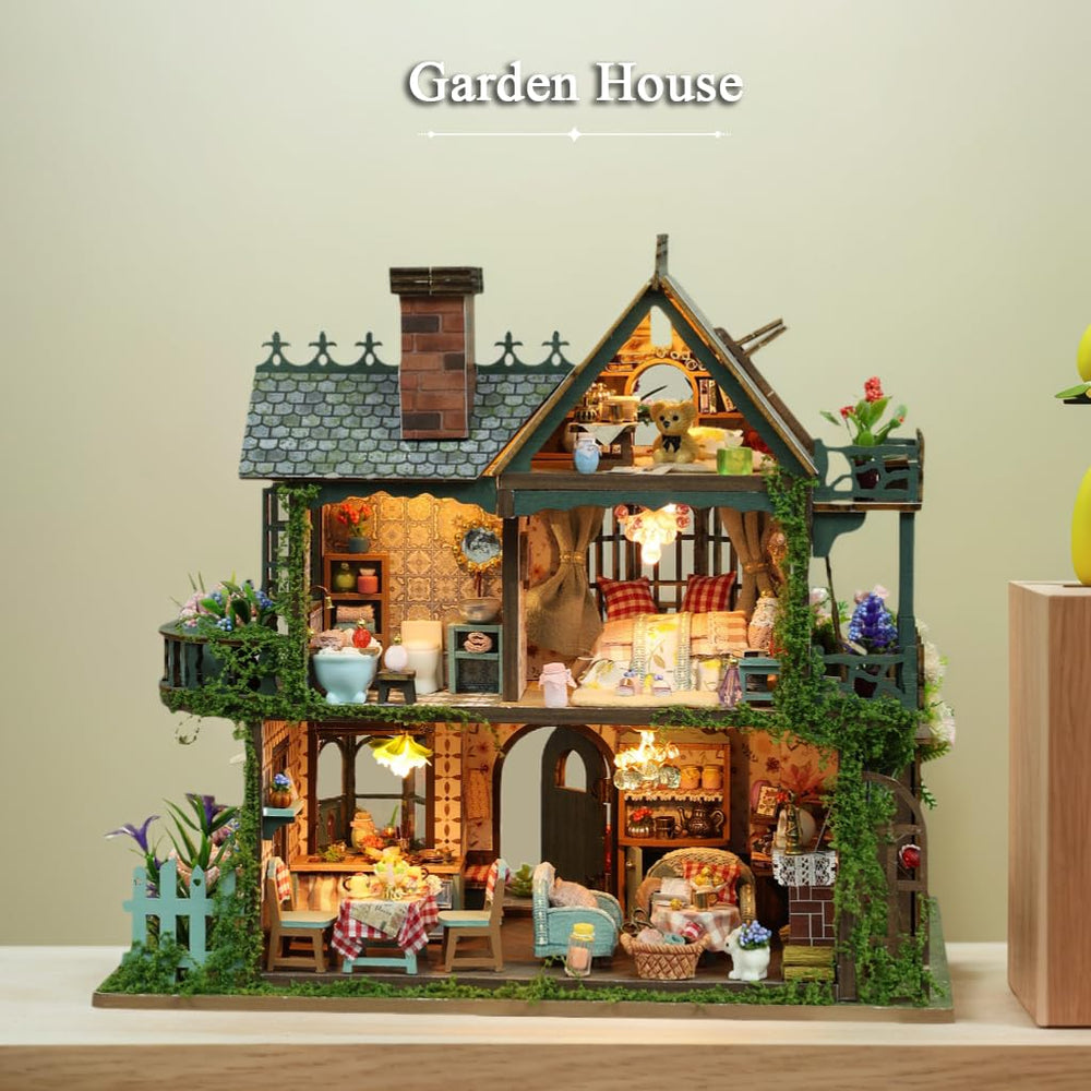 RHZN gift-ready miniature house ideal for craft lovers and collectors