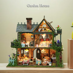 RHZN gift-ready miniature house ideal for craft lovers and collectors
