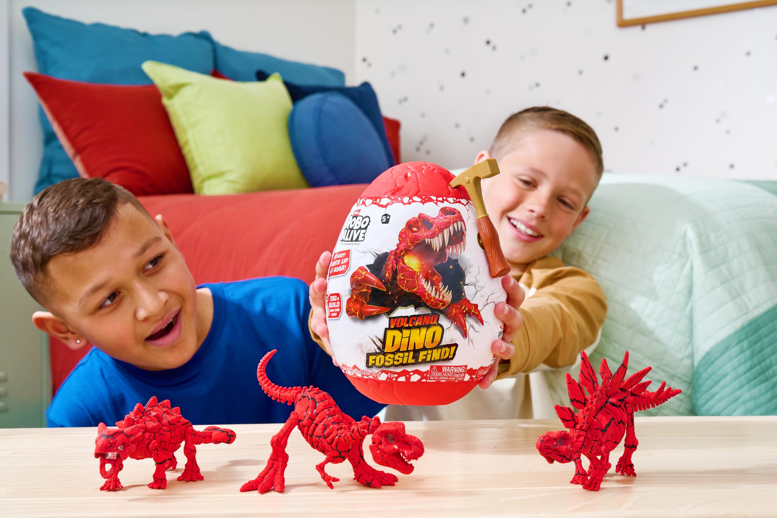 Robo Alive Volcano Dino Fossil Find lights and roar bring fossils to life.