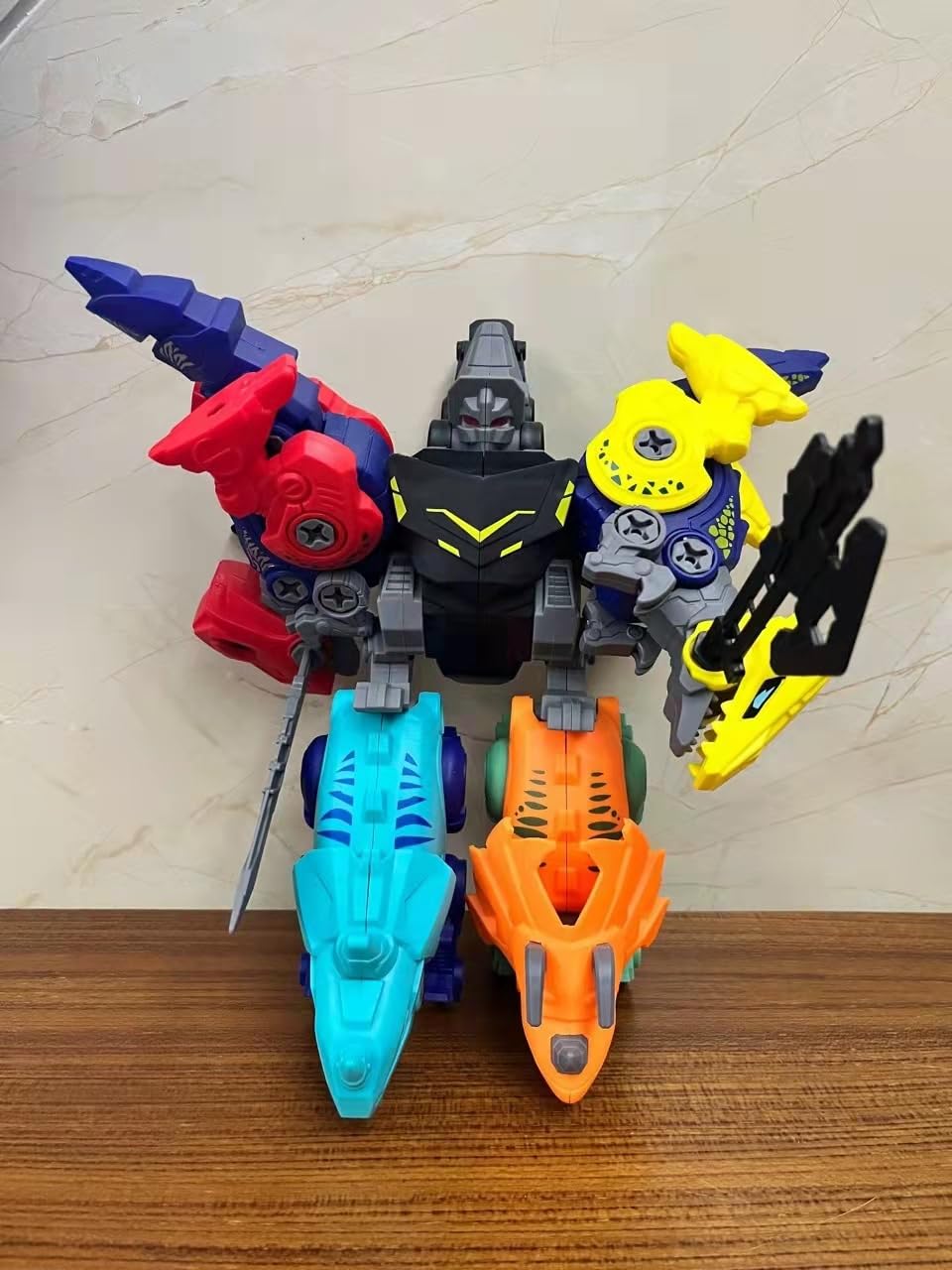 Rockclo dinosaur robot gift pack ideal for birthdays and holidays.