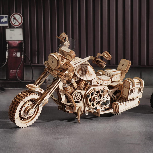 ROKR 3D motorcycle puzzle engine detail highlights realistic piston motor for immersive building.