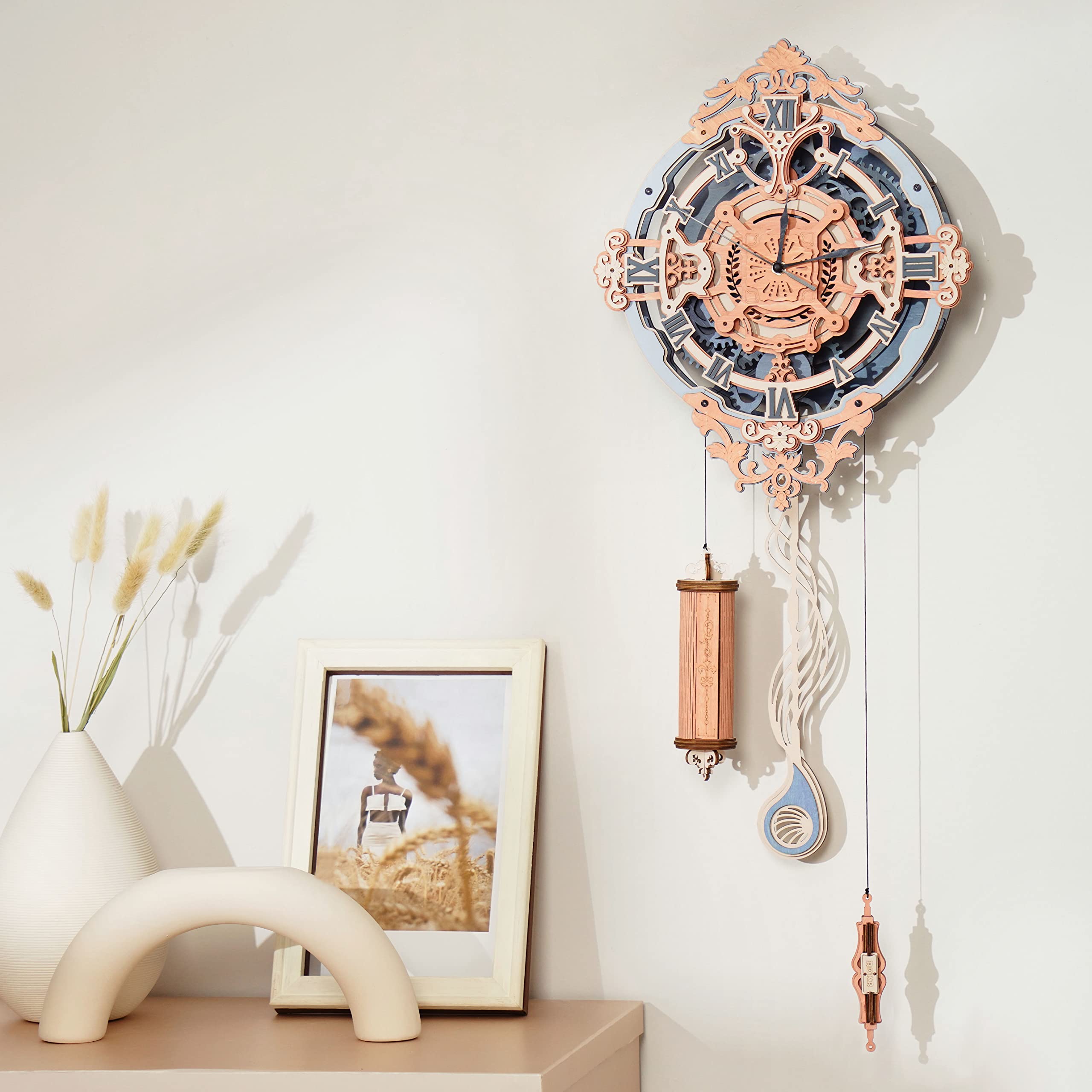 ROKR vintage wooden pendulum clock kit demonstrates gravity-driven pendulum