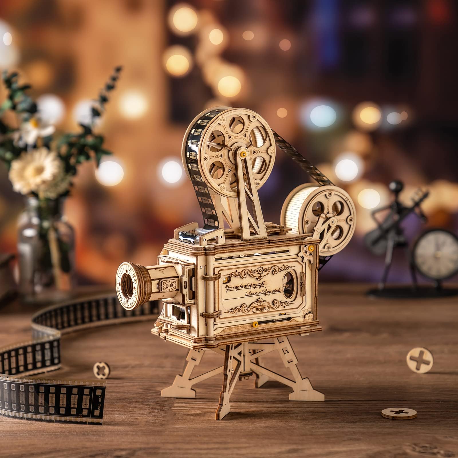ROKR Vitascope hand crank powers a battery-free projection