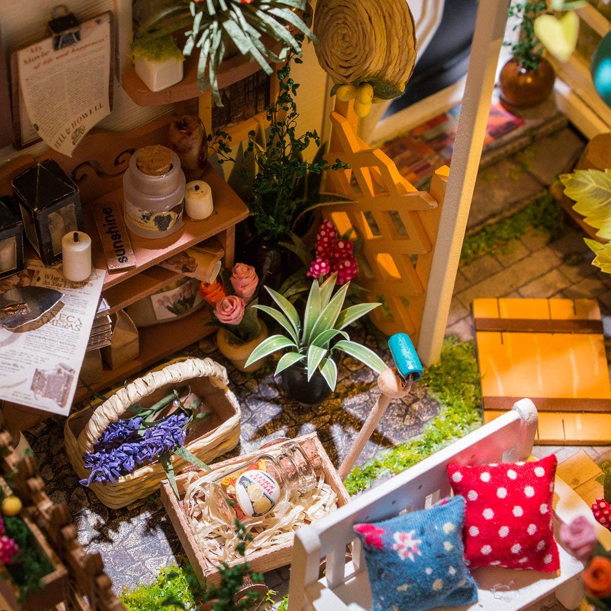 Rolife garden house display scene ready for showcase or gift