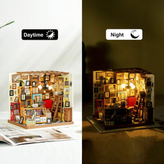 Rolife bookstore room lit display creates a warm, inviting ambience