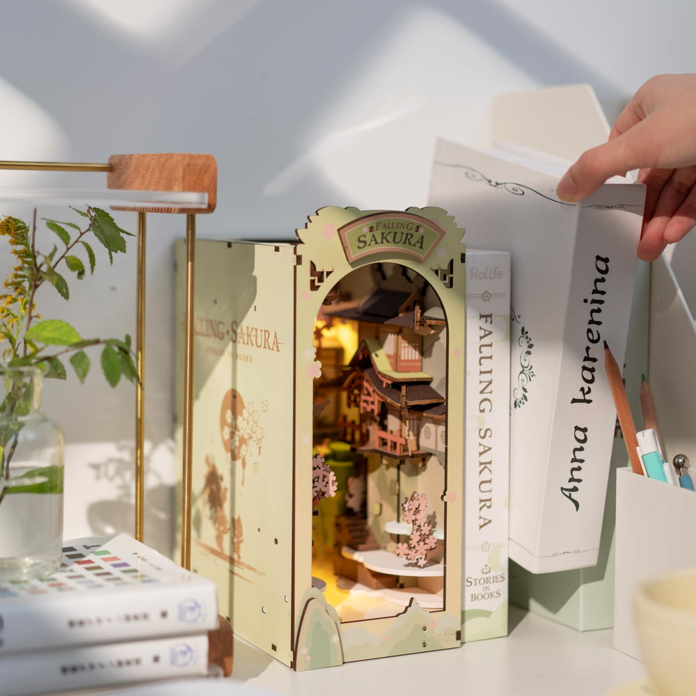 Rolife Sakura DIY kit content overview encourages mindful building and home decoration.