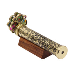 ROORKEE brass lacquered barrel highlighting the brass beauty.