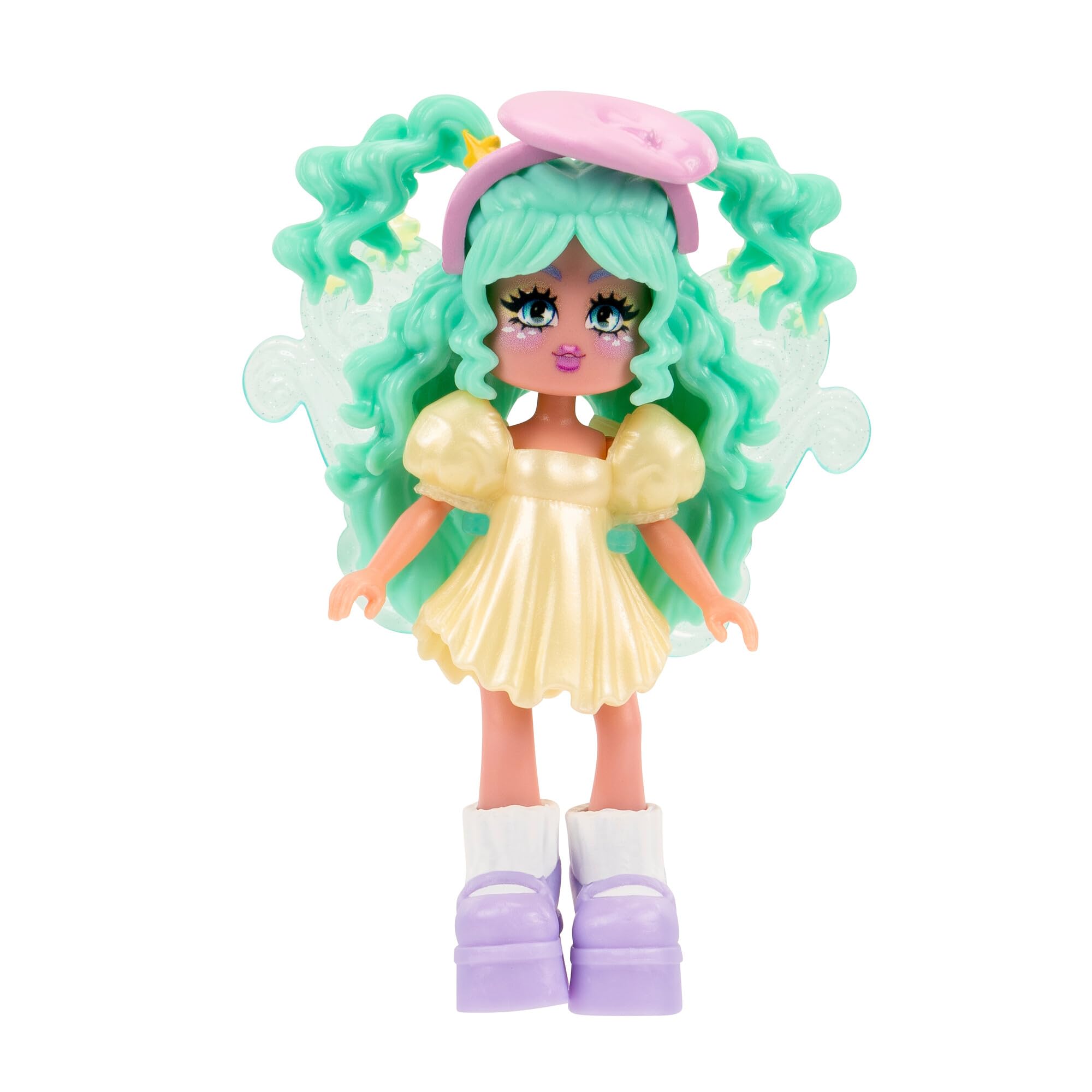 Royale High official licensed collectible with interchangeable components.