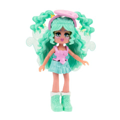 Royale High shoes and wigs for varied character styles and plays.