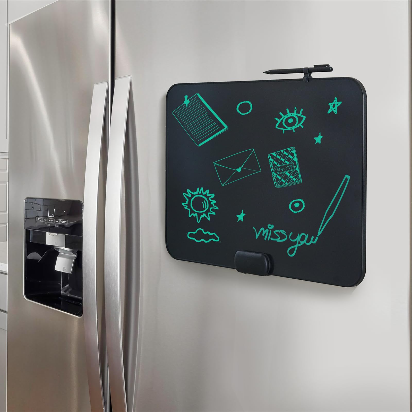 ROYALITA center erase button and lock switch for easy and safe use.