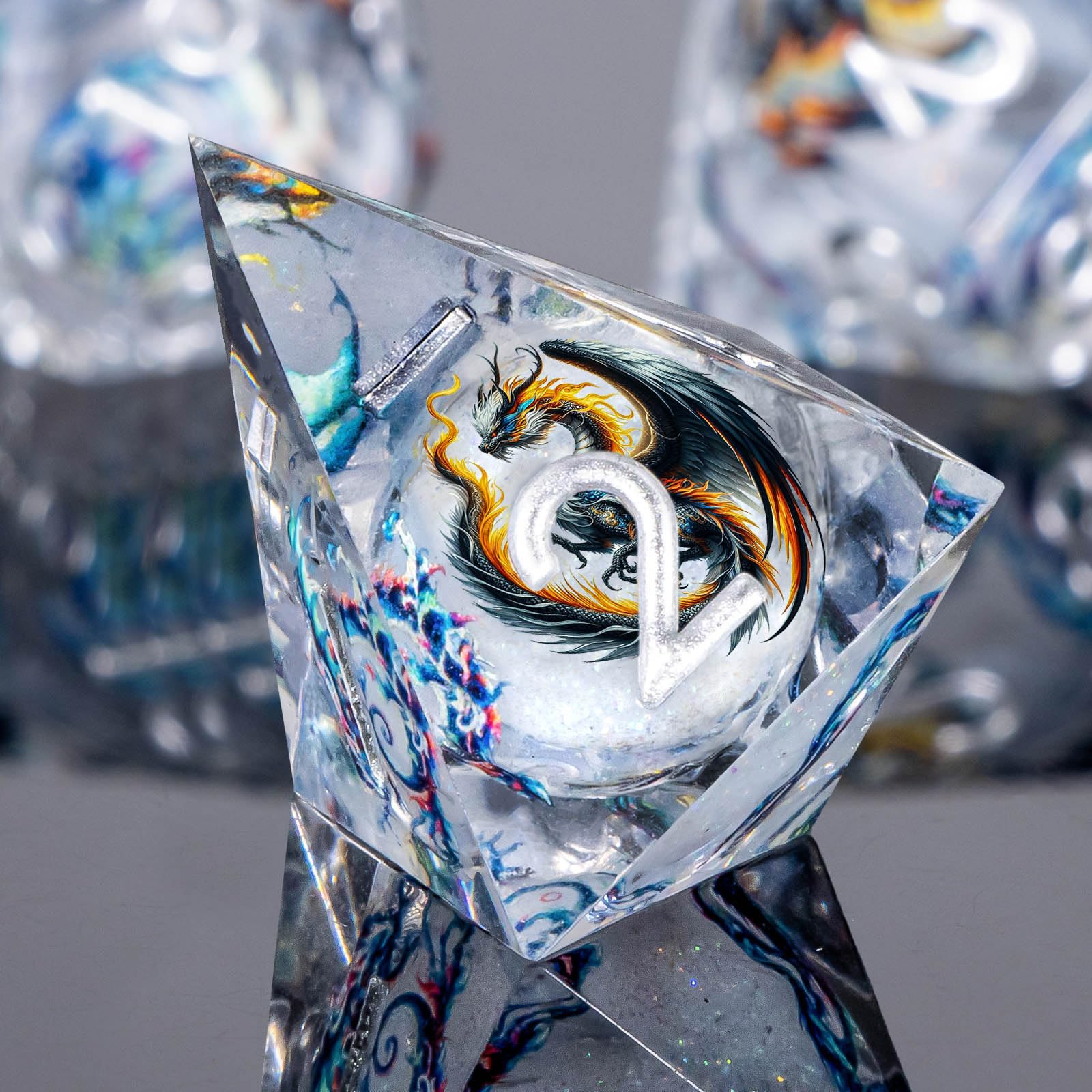 Roycevon balanced dice for smooth rolling across your table.