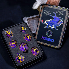 Roycevon D4 dice small treasure for cliffhanger moments