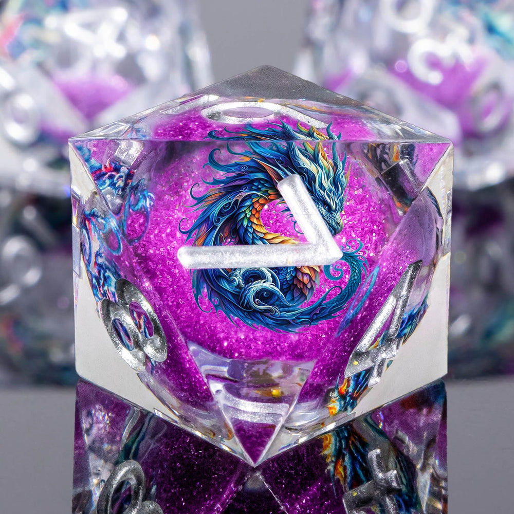 Roycevon sharp-edge D4 dice, compact design and easy readability