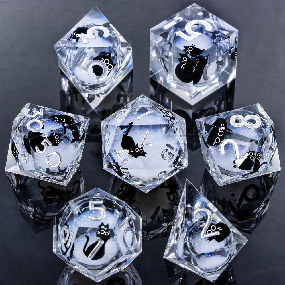 Roycevon sharp-edge DND dice with high-contrast numerals for easy reading.