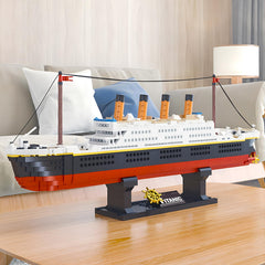 RSDHFLY Titanic assembly process with hundreds of pieces and sturdy blocks