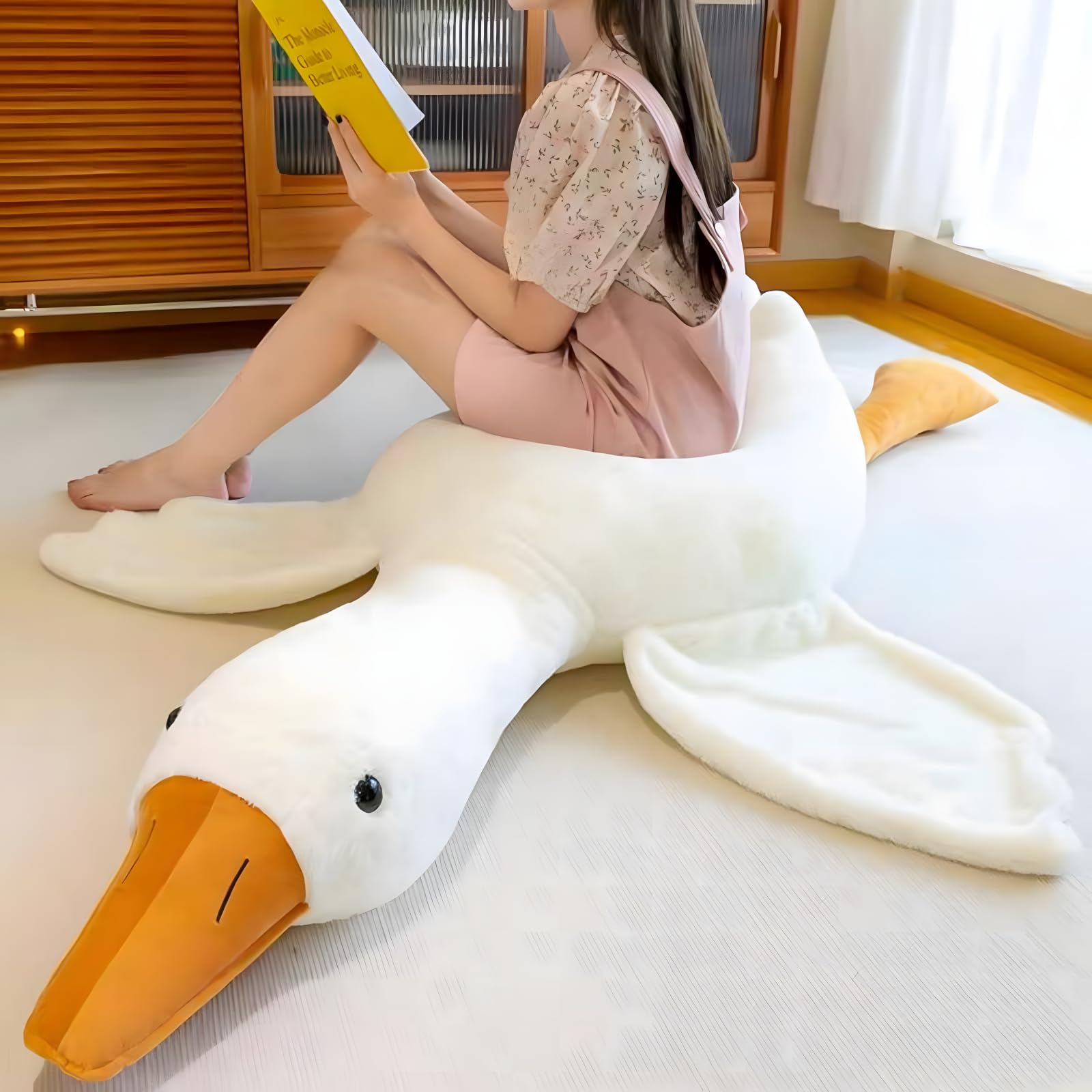 Ryttir Goose Plush is easy to clean and maintain for everyday use.