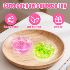 Safoezy taba squishy paw white provides gentle relief on breaks.