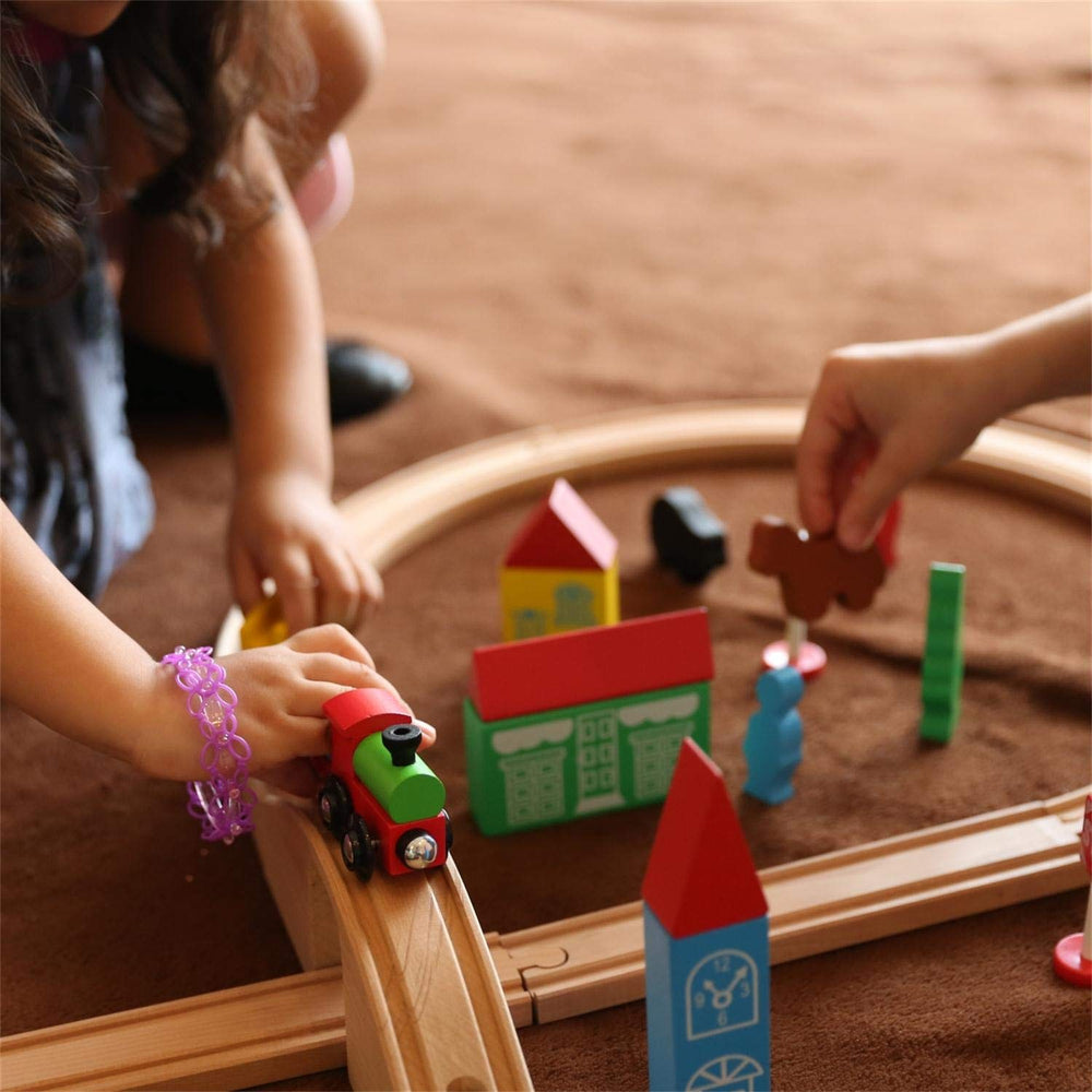 SainSmart Jr. easy-to-build gift-ready set for kids