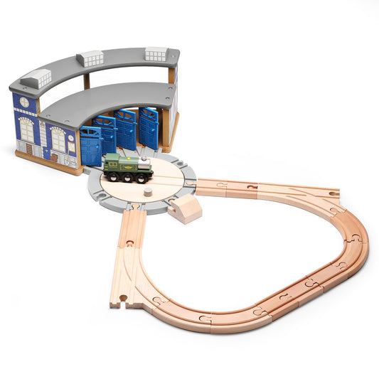 SainSmart Jr. wooden station with 14 tracks inspires imaginative play.