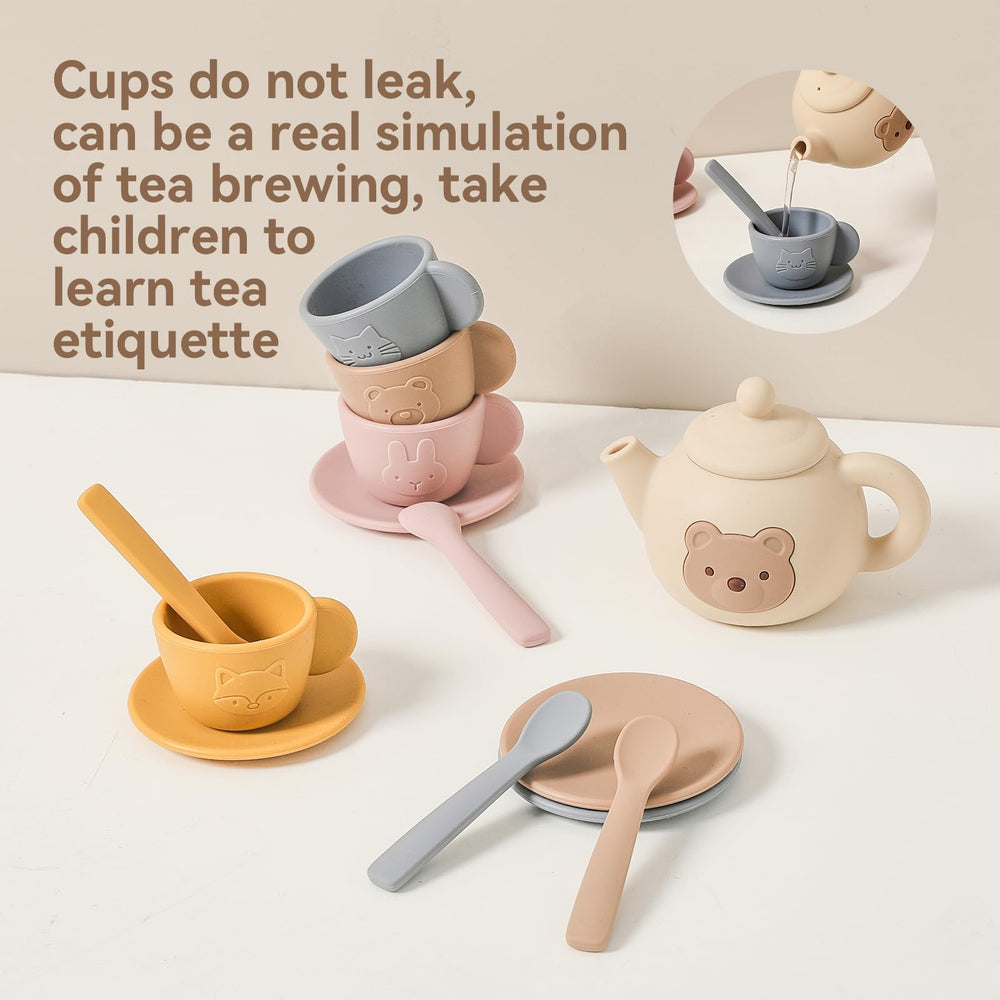 Samonyed silicone spoons designed for small hands and fine motor practice.