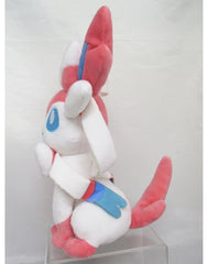 Sanei Sylveon plush paws and feet, cuddly texture for comfort.