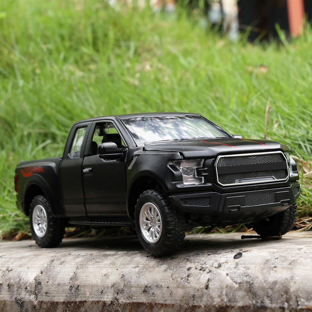 SASBSC F150 toy with light and sound for immersive play