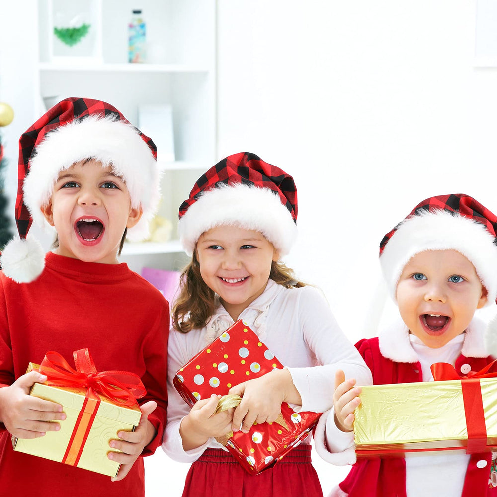 SATINIOR six-pack Santa hats, perfect for family gatherings and parties.