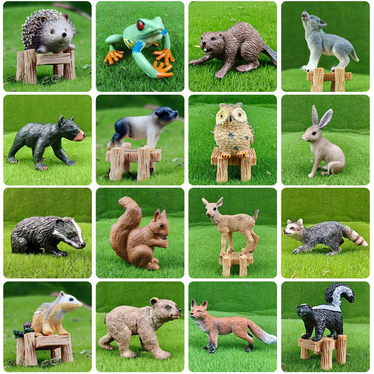 SCAHOW gray wolf cub figure for tiny woodland scenes.