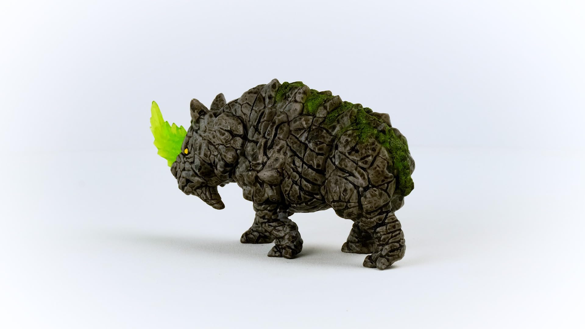 Schleich Eldrador battle scene image evokes immersive play scenarios with this rugged creature.