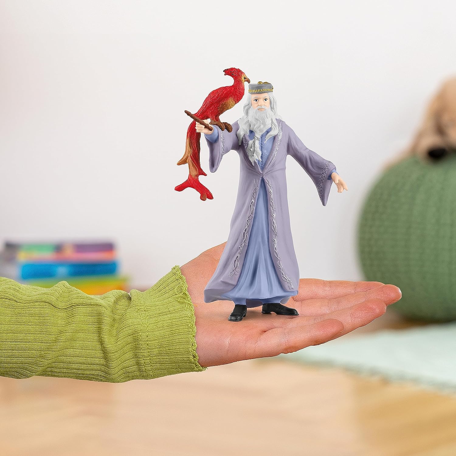 Two-piece Dumbledore and Fawkes set for scene recreations and gifts.